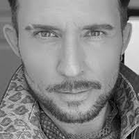 Tara Lear's Instagram, Twitter & Facebook