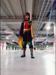 Robin Cosplay Damian Wayne