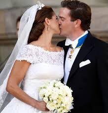 Die hochzeit mit chris o'neill und die geburt der kinder prinzessin leonore, prinz nicolas und prinzessin adrienne macht das liebesglück von madeleine von schweden perfekt! Marchenhochzeit In Schweden Prinzessin Madeleine Hat Ja Gesagt Schwedenstube Dein Portal Fur Reisen Nach Schweden