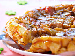 Tarte Tatin A La Rhubarbe Recettes Recette Recette Rubarbe Recette Recettes De Cuisine