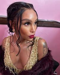 A living Grammy 🏆 Makeup