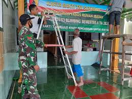 He was one of the wali songo or nine saints, along with his father sunan ampel and his brother sunan bonang. Personel Koramil Blimbing Laksanakan Perbaikan Mushola Sunan Drajat Blimbing