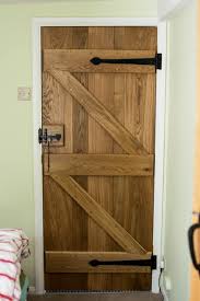 Luxury interior doors hanák not only divide the interior into different residential areas, but also contribute to the appearance and character of your entire house or apartment with their sophisticated design. Image Result For Interior Doors Country House With Wood Panelling Rustic Wood Doors Rustic Doors Wood Doors Interior