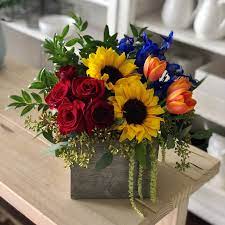 Pin On Floral Arrangements Bright Sunny