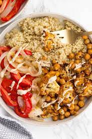 Vegetable Shawarma Quinoa Bowls With Tahini Inspiralized Healthy Veggie Forward Recipes With A Bit Of Motherhood Realness Recipe Vegetarian Recipes Healthy Food Combining Quinoa Bowl