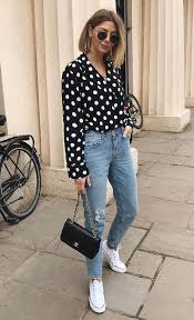 Camisa De Poa Feminina Como Usar Como Usar Poa Com Calca Jeans Look Calca Jeans Looks Casuais Femininos Look Com Calca