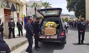 In 1998, at the same site, a us marine corps prowler jet struck and severed the cable of the aerial lift, killing 20 people and causing an. Italian Cable Car Boss Faces Up To 30 Years In Jail Over Disaster Celex