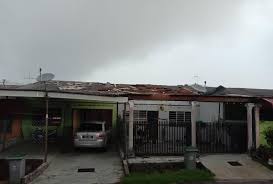 או רופא, klinik harmoni batu pahat, מלזיה, klinik harmoni, כתובת, ביקורות 35 Rumah Rosak Dipukul Ribut Kosmo Digital