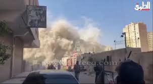 وأعدت الأجهزة الأمنية والمهندسون المختصون كردونا أمنيا على مساحة واسعة بمحيط العقار، كما تم إخلاء عقارين مجاورين له. C45motekvbojim