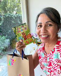 Un nuevo capítulo comienza hoy. Agradecida por todo lo vivido, por mi  familia , amistades y esta comunidad hermosa y emocionada por todas las  bendiciones que están por llegar. ¡Feliz cumpleaños a