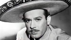 De La Película "EL ENAMORADO", Filmada a partir del 29 de Octubre de 1951.  Canción Siempre Siempre. En escena Pedro Infante, Eulalio González PIPORRO  ",... | By Pedro Infante 100 Años | Facebook
