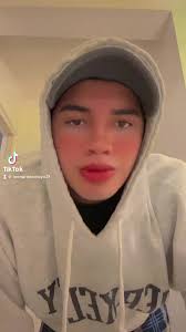 👀 #fyp #tiktok #tred