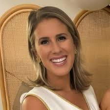 Feeling incredibly grateful to be recognized as Sales Rep of the Quarter  and the recipient of the Heart & Hustle Award by my DC peers.