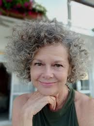 Lynne Rees's Instagram, Twitter & Facebook