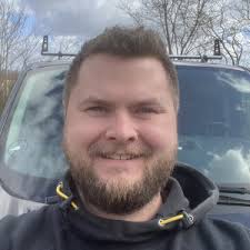 TØMRERMESTER PETER HELMS