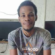 Joseph Daniel Elie على X: "@KantaniaCelest2 Gonayiv diri yo pa ka kole ak  pwa la non epi wap gade pwason an kap fè w grimas. Piman k nan bagay sa ou  pa