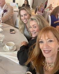 Joanne Shaer (@teamjoanneshaer) • Instagram photos and videos