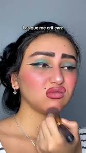 🩷💜𝓒𝓱𝓮𝓼𝓱𝓲𝓻𝓮 𝓒𝓪𝓽 💜🩷 Comenta si te gustó este maquillaje✨ . . .  Eyelashes: @beauty.rain.911 . . . #makeup #maquillaje #Maquiagem #estilo  #style #curlyhair #singing #artist #edicion #audiovisual #creatividad  #creativeideas #creativemakeup ...