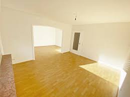 Weitere relevante immobilienrubriken sind mietwohnungen plettenberg und wohnungen zum kauf plettenberg. 3 Zimmer Wohnung Zu Vermieten Rheinlandstrasse 12 58840 Plettenberg Markischer Kreis Mapio Net