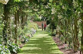 Castle Howard Rose Gardens Castle Howard Uk Castles Castle