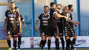 Classifica fino a 11ª giornata ritorno. Serie C I Risultati Vincono Bari E Catania Pari Palermo La Gazzetta Dello Sport