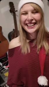 Und unser Urgestein @miaohlsenmusic ist auch wieder dabei. Liebe Mia, ohne  dich wäre es auch kein echtes Festmahl!, Wie ihr #DeinFestmahl unterstützen  könnt, findet ihr in der Bio von @deinfestmahl ...