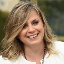 Bio-Booklet MENA-OECD Women's Economic Empowerment Forum by OECD