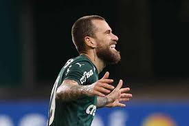 Se alguém dissesse pro lucão de março de 2020 que em junho de 2021 ele teria que postar gurizada,… Mattos Explica Por Que Nao Conseguiu Contratar Lucas Lima Para O Atletico Superesportes