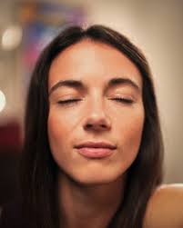 🔵🔴 Aitana Bonmatí muestra apoyó a Ferran torres tras la expulsión de  ayer. ✍🏻 Hoy firmo su renovación con el club hasta el 2028 con el contrato  más grande en la historia