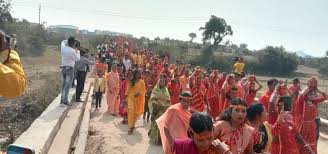 भव्य कलश यात्रा के साथ पालगंज में हुई मंदिर प्राण प्रतिष्ठा सह महायज्ञ की  शुरुवात | 24 Jet News