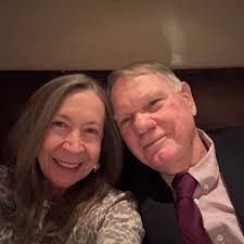 Could the administrators tell us about relationship and association between  the "Rick Steves' Europe Group" and Rick Steves, the person and/or his  business entity? Are they managed by completely different entities? A