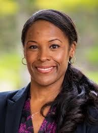 Leslie Kilgore's Instagram, Twitter & Facebook