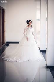 Pin By Divya Mary On Wedding Gowns Christian Wedding Dress Wedding Frocks Wedding Dresses