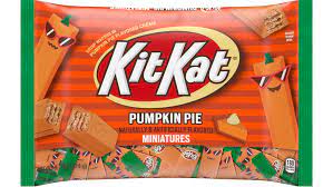 Pumpkin Pie Kit Kats Are Back For Halloween 2019 Praise The Great Pumpkin Kit Kat Kit Kat Flavors Pie Flavors