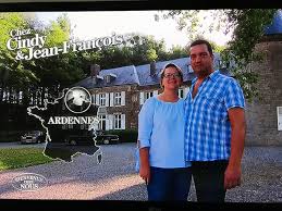 Transformer sa maison en chambre d'hôtes, beaucoup en rêvent, eux l'ont fait. Tourisme Ardenne Auf Twitter Retrouvez Jeudi Les Chambres D Hotes Du Chateau D Aviette A Rancennes En Ardenne Dans L Emission Bienvenue Chez Nous Sur Tf1 Https T Co 8yoytm7dug