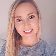 Allison Moorhead's Instagram, Twitter & Facebook