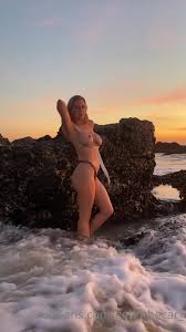 Valerie vaughn (getinthecar)