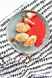 Topfennockerl Mit Broseln Und Erdbeersauce Provinzkindchen Rezept Lebensmittel Essen Nockerl Dessert Schokolade
