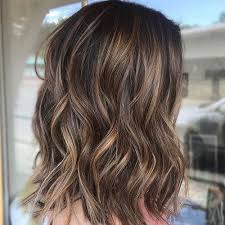 Anne hathaway hat große braune augen, auf die das halblange haar akzentuiert. 55 Modische Ideen Fur Braunes Haar Mit Blonden Highlights Braune Haare Braunes Haar Mit Blonden Highlights Hellbraunes Haar