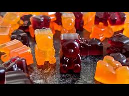J'ai fait mes bonbons à l'ananas, vraiment très bons et très goûteux, d'ailleurs il n'en reste plus!!! 2 Recettes De Bonbons Fait Maison Avec Et Sans Sucre Ultra Facile Et Rapide Youtube