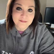 Hi! I'm Chasitee Dutton. I'm a 35-year-old mother of two -Anna, 15 and John  Davis, 13. I was born to John Mark and Tonja Tirey