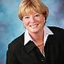 Martha Leary's Instagram, Twitter & Facebook