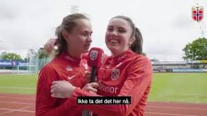 Отметок «нравится», 73 комментариев — caroline graham hansen (@graham95) в instagram: Caroline Graham Hansen And Ingrid Engen Youtube
