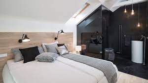 Pour réaliser cette penderie de rêve, lisa adams a donc utilisé le verre, la lumière naturelle la suite principale comprend en effet un espace lit, une salle de bain ouverte et un grand dressing de plain pied ouvert également sur la salle de bain. Comment Amenager Une Suite Parentale Avec Salle De Bain Et Dressing M6 Deco Fr