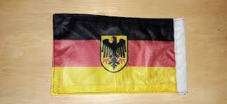 Sveriges flagga är en korsflagga med ett gult kors på blå botten. Tyskland Flagga 21x14cm Kop Tyska Flaggor Pa 21x14cm