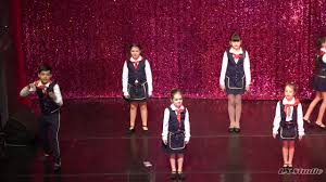 Rochii, bluze, șalvari, șorturi in devenire. Noi In Anul 2000 Nepotii Lui Tanase 22 02 2019 Youtube