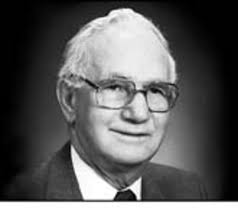 Maurice Paulson's Instagram, Twitter & Facebook