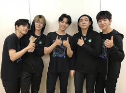 Day6's first album in japan it is unsealed to open inside. ð•¡ð•šð•Ÿð•¥ð•–ð•£ð•–ð•¤ð•¥ ð•ªð• ð•¦ð•¥ð•™ð•œð•ªð•™ Day6 K Pop K Idols