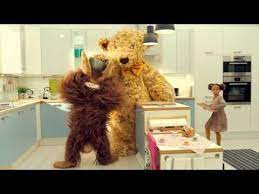 un excelente comercial con una excelente cancion masters in france playin with my friends tv adverts ikea tv friends youtube