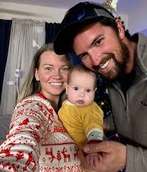 Coming home felt like rewriting the ending.” For Morgan Rhodes, pulling  into her driveway brought a rush of emotion. One week earlier, she and her  husband Wayne were just minutes from home